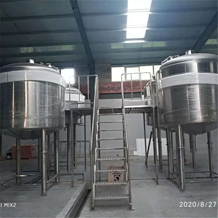 commercial craft brewing equipment